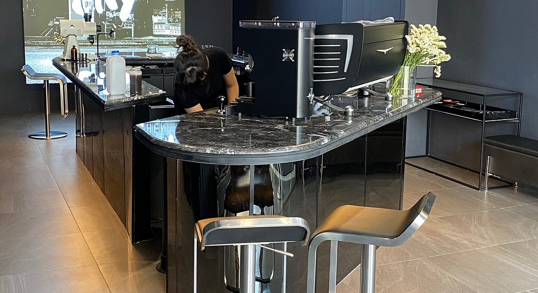 Geylang Drip City Central Black Marble Bar